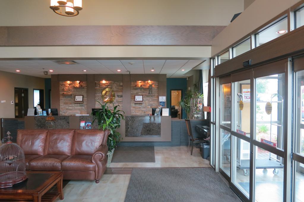 Days Inn By Wyndham לוויס מראה חיצוני תמונה