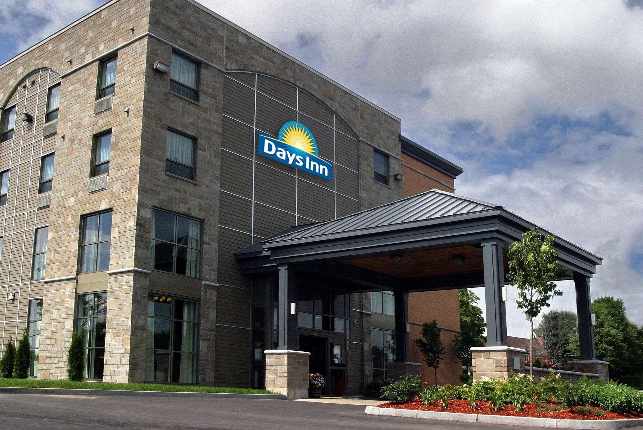 Days Inn By Wyndham לוויס מראה חיצוני תמונה