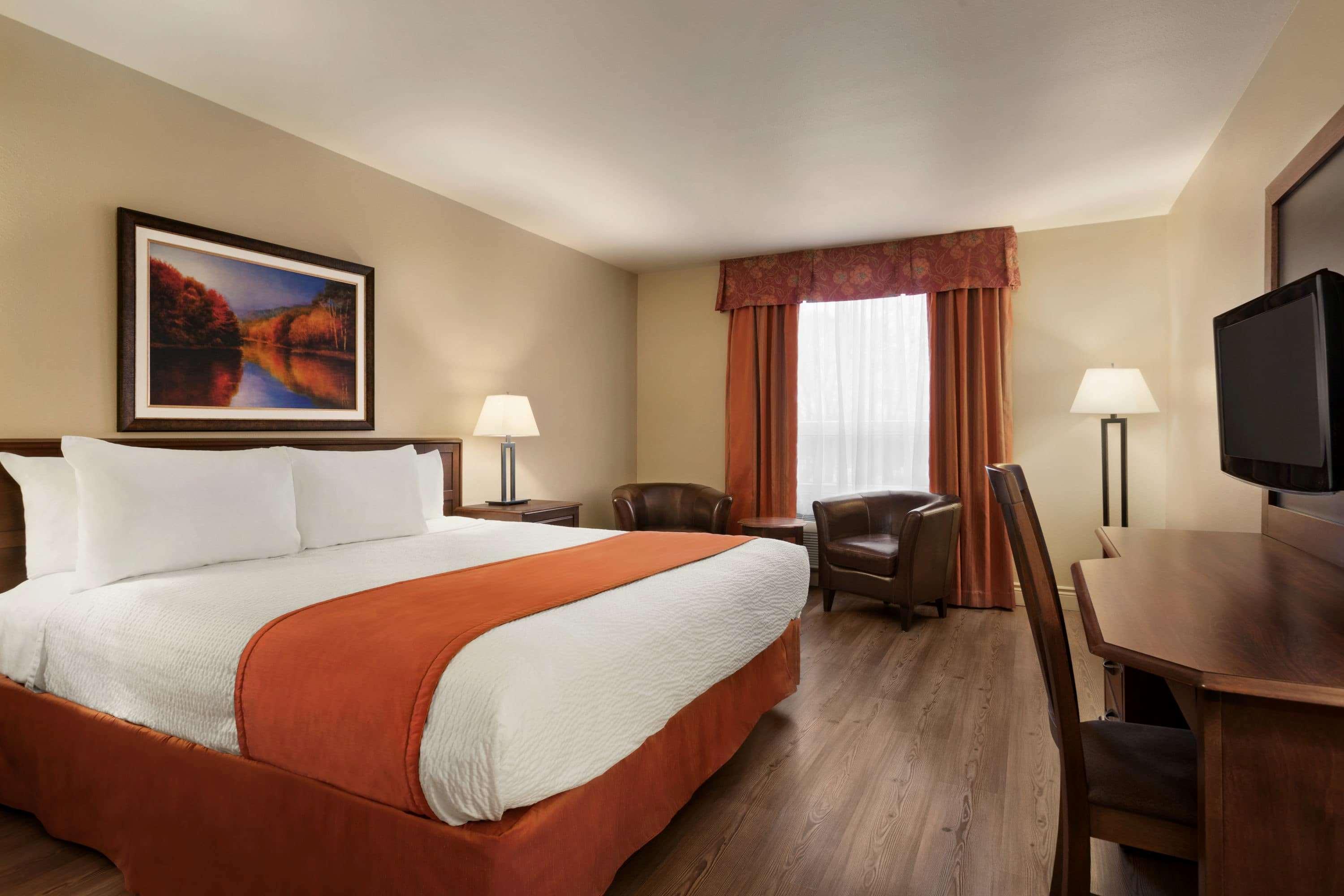 Days Inn By Wyndham לוויס מראה חיצוני תמונה